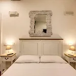 Guest House O Affittacamere La Civetta Di Trastevere B